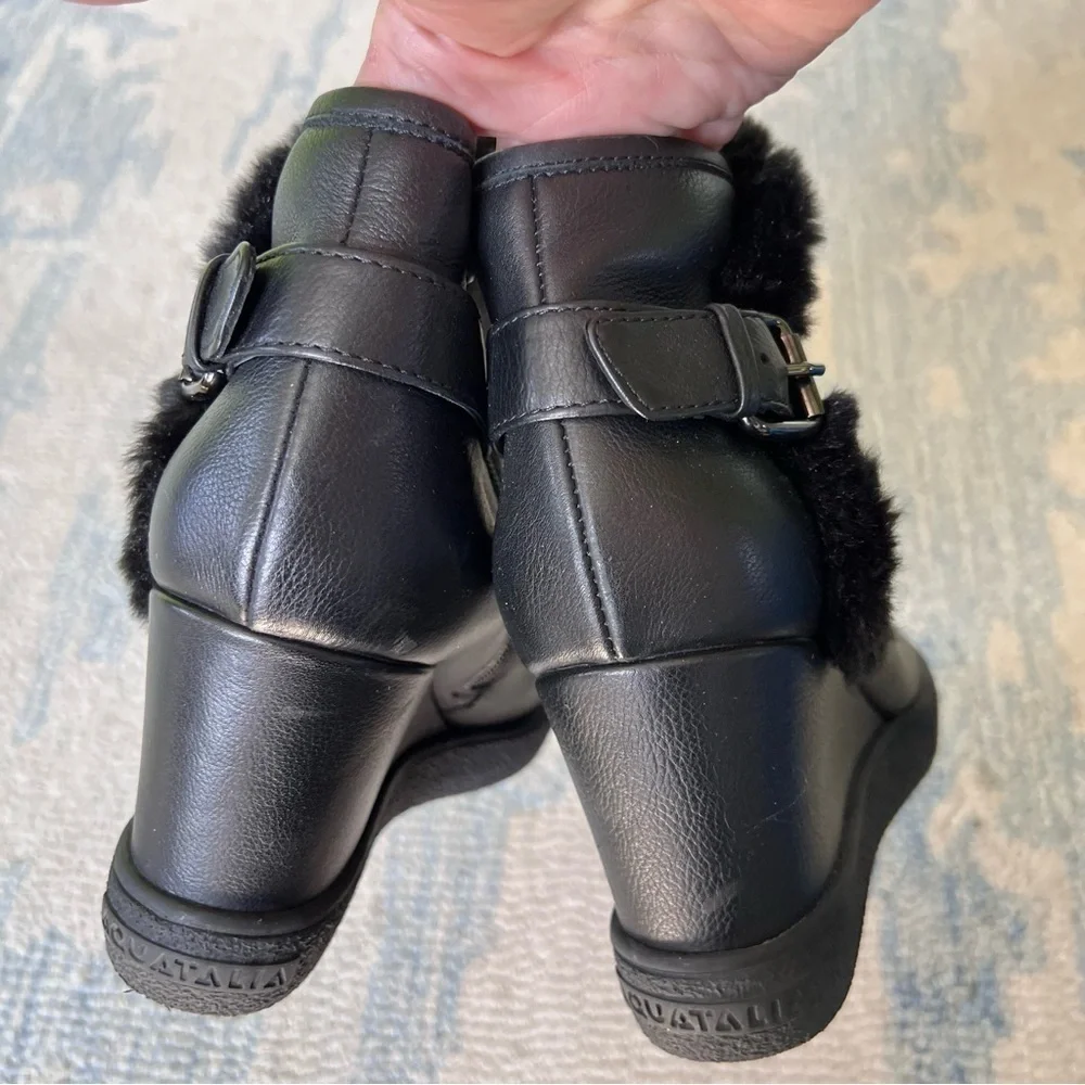AQUATALIA WATERPROOF LEATHER CAMERON FUR TRIM WEDGE BOOTIES SIZE 9 EUC